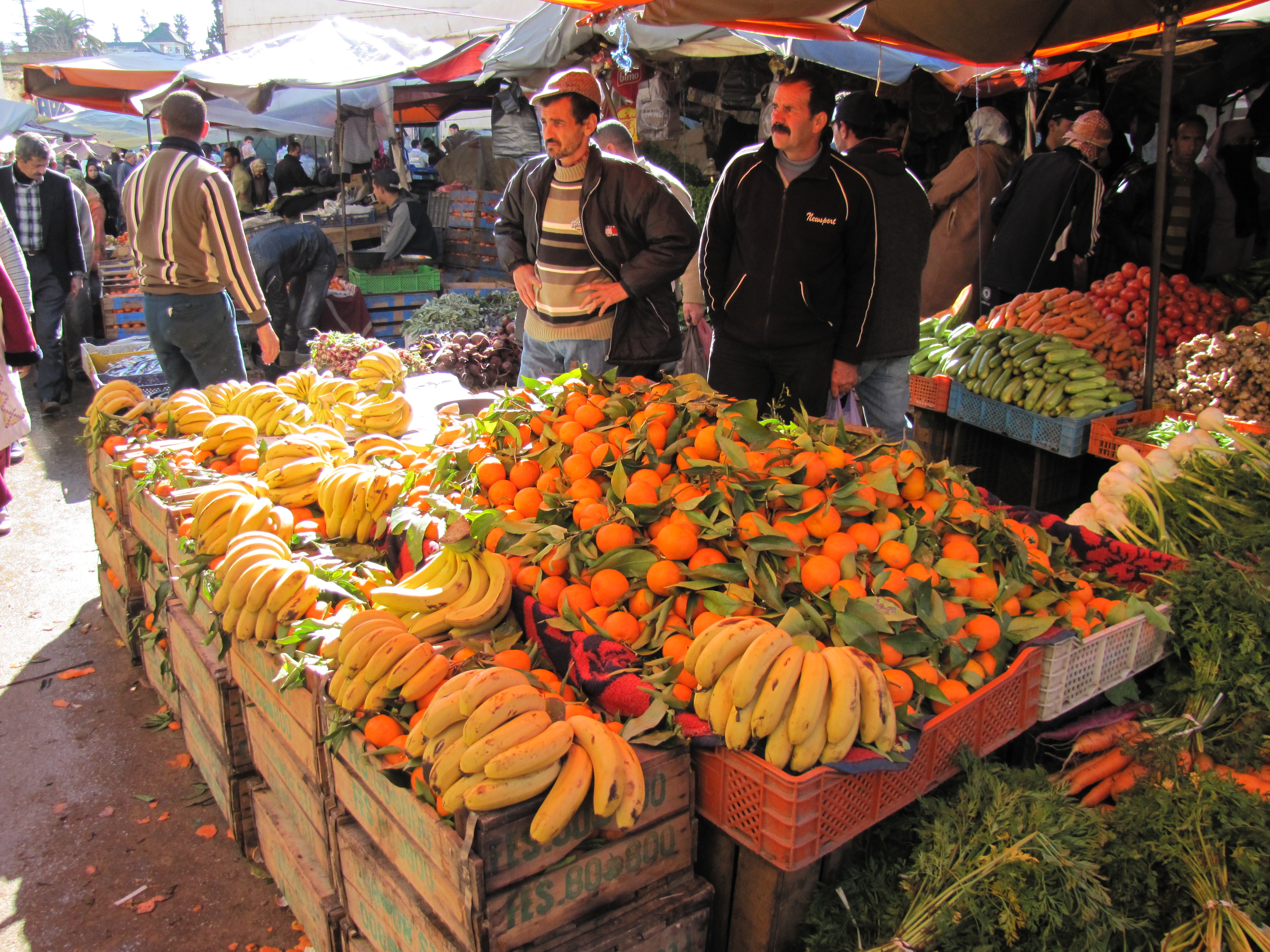 Farmers' markets in Sefrou, Morocco - Trevor's Travels